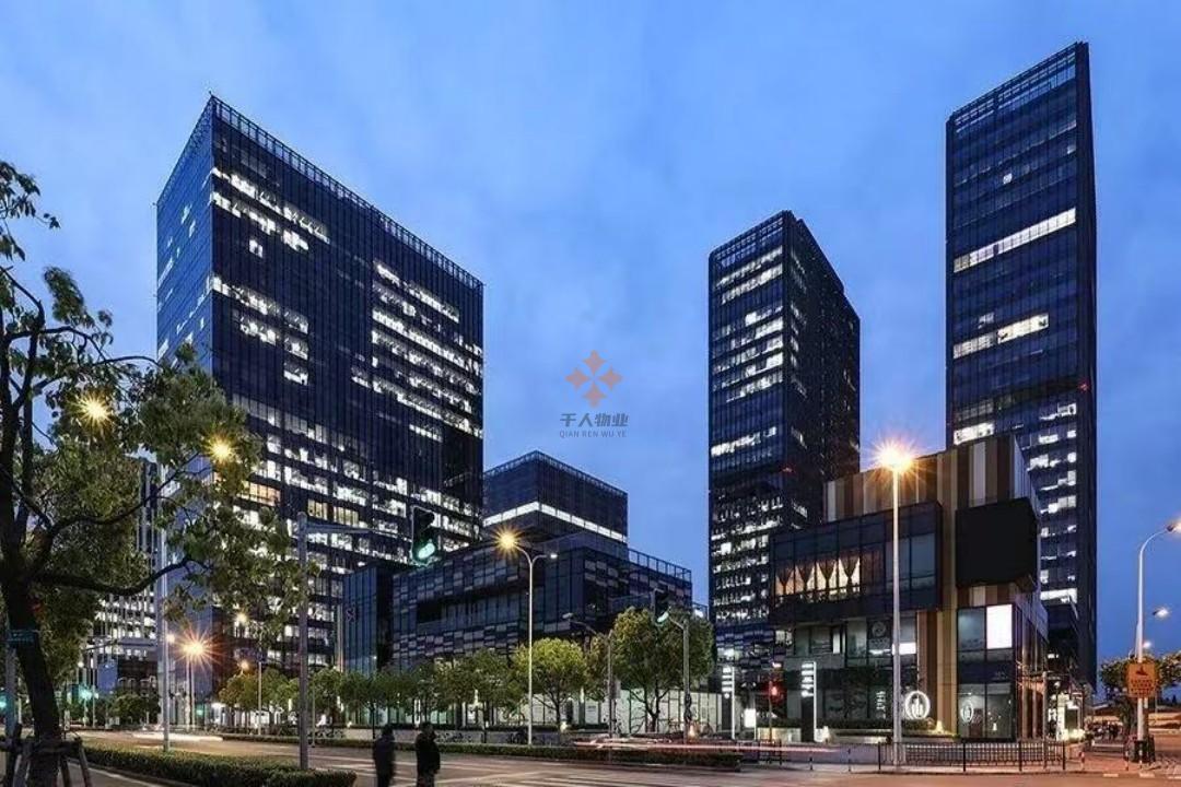 浦東 前灘世貿中心二期 1000平米 標準裝修